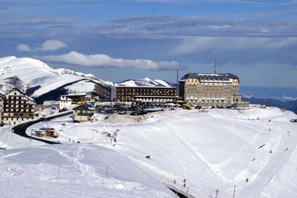 Grand T2 Calme Et Cosy Au « Pyrenees Palace » Apartment Bagneres-de-Luchon