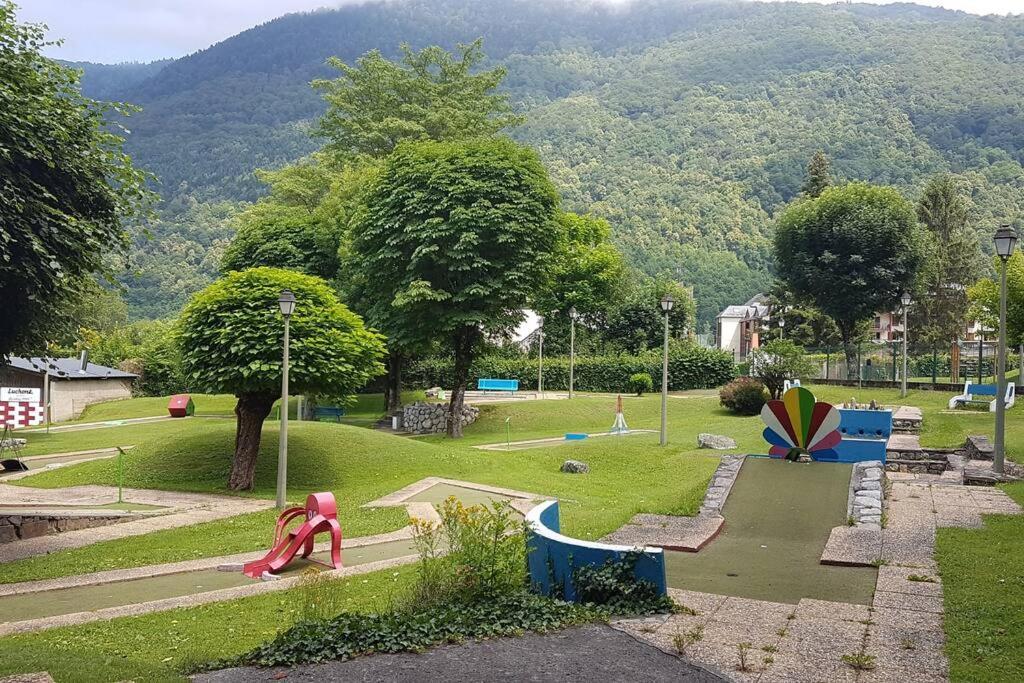 Grand T2 Calme Et Cosy Au « Pyrenees Palace » * Bagnères-de-Luchon